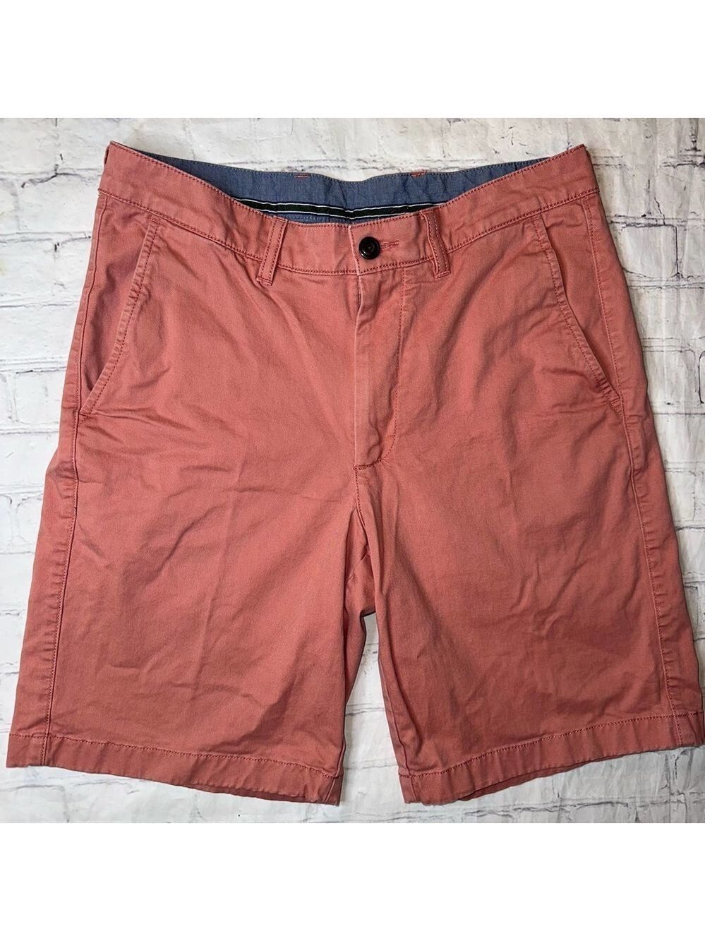 EUC Men’s Size 32 LL Bean Standard Fit Dusty Rose Cotton Shorts